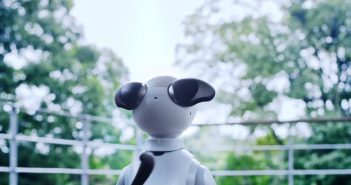 Sony Launches New AIBO Robot Dog